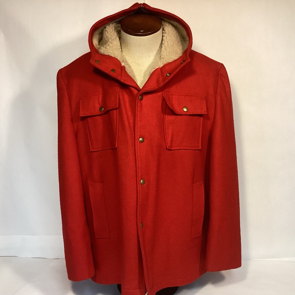 Vintage Woolrich Red Wool and Sherpa jacket split hood men’s size 46 - Picture 2 of 12